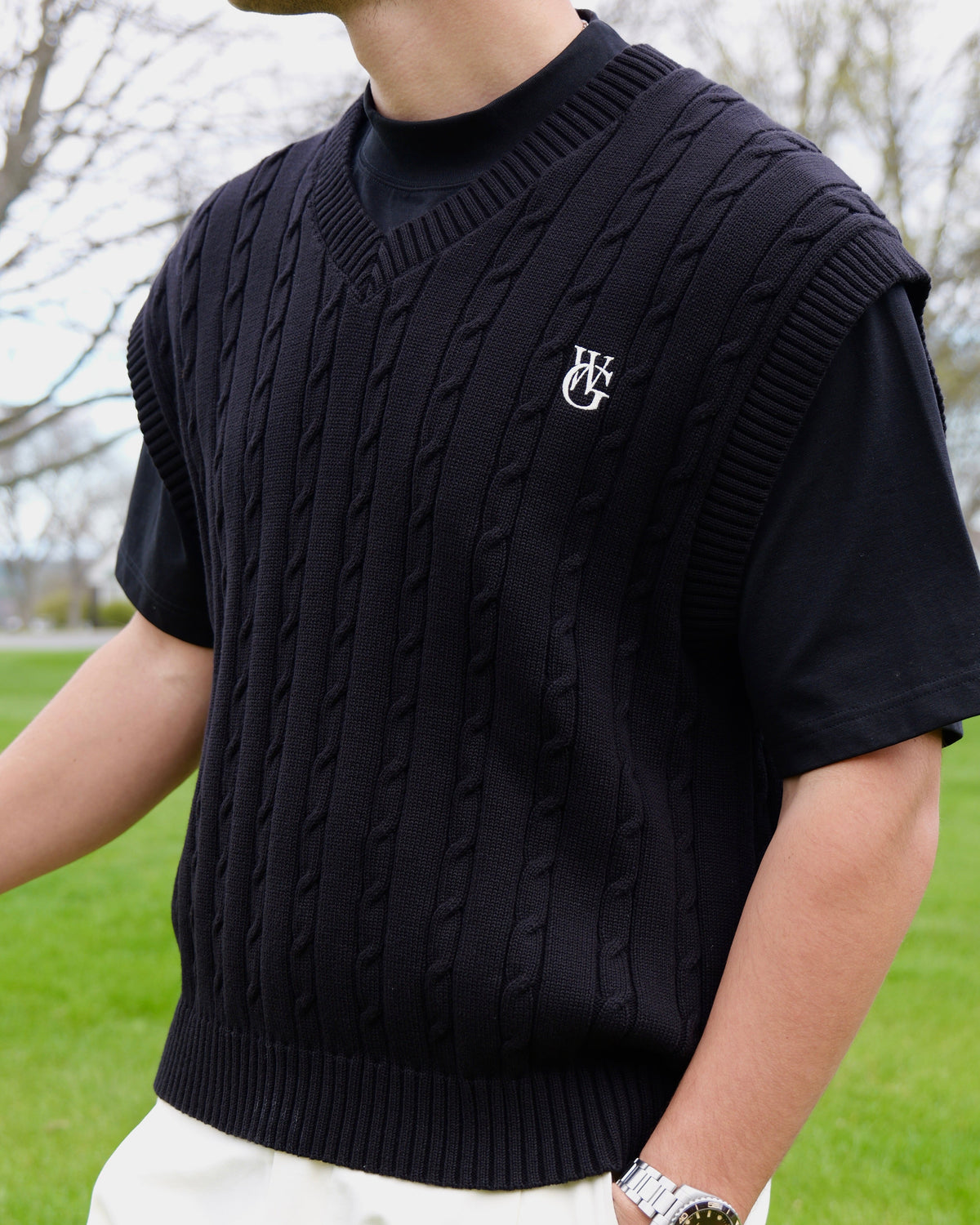 Cable Knit Sweater Vest • Black